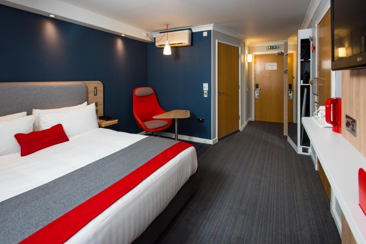 Holiday Inn Express London - Dartford By Ihg Exterior photo